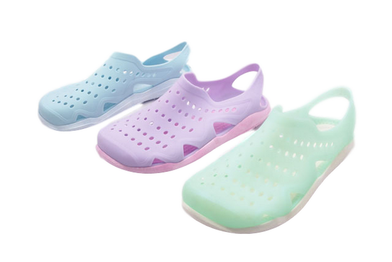 ZAPATOS DE PVC